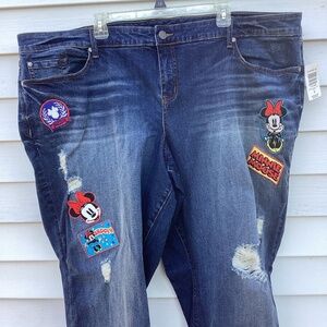 NWT Torrid Mickey Mouse Disney Patch Jeans Womens Plus 28 NEW Size 28 - measurem